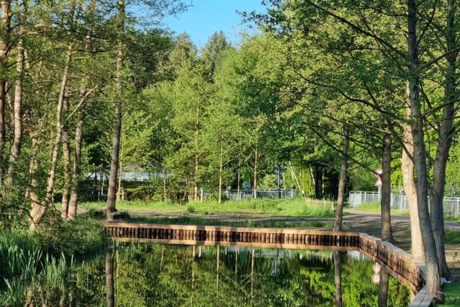 Reihenbungalow Nr 6 1-2 Personen-Areas summer 1km