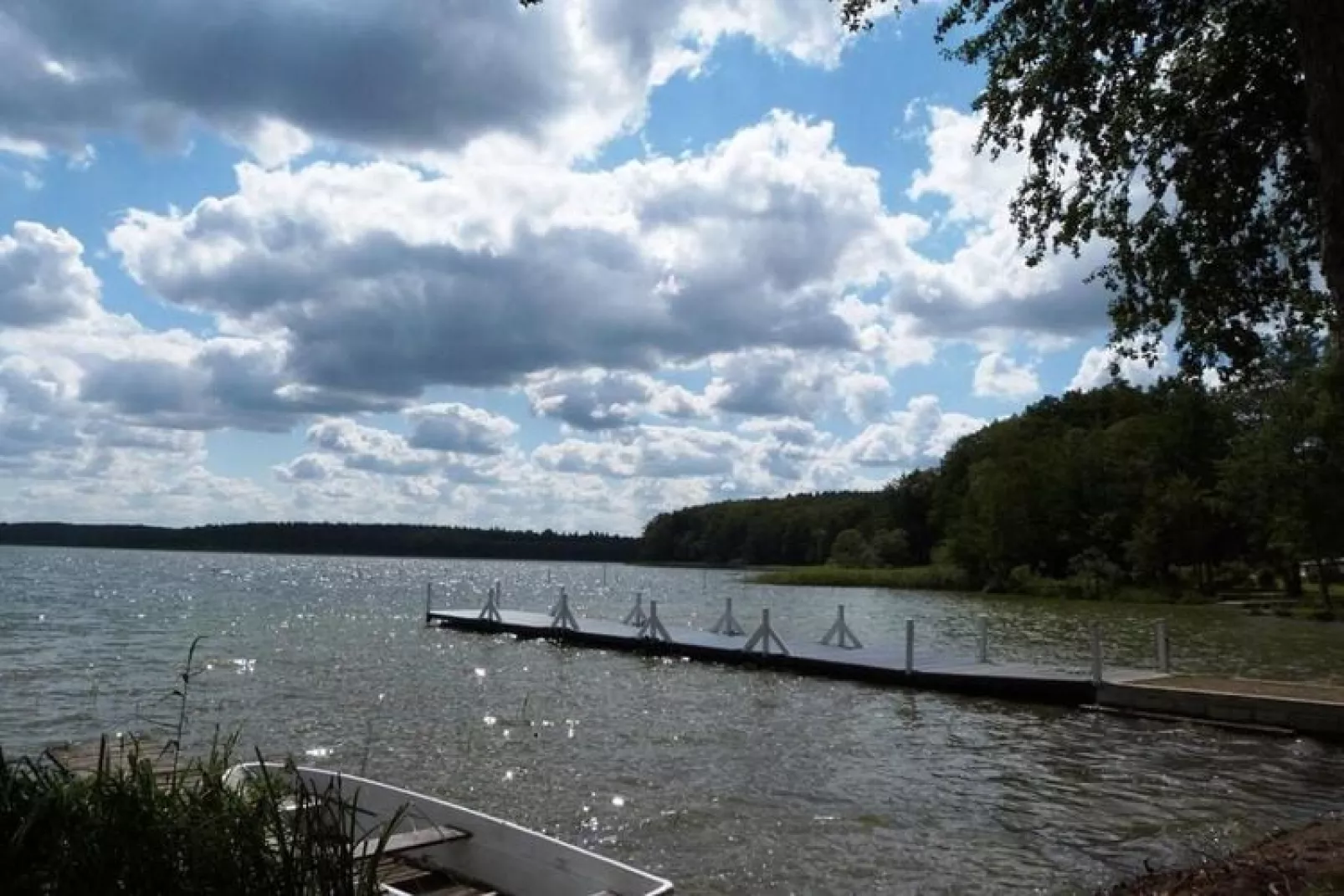 Reihenbungalow Nr 7 / Belegung 1-2 Personen-Gebiete Sommer 1 km