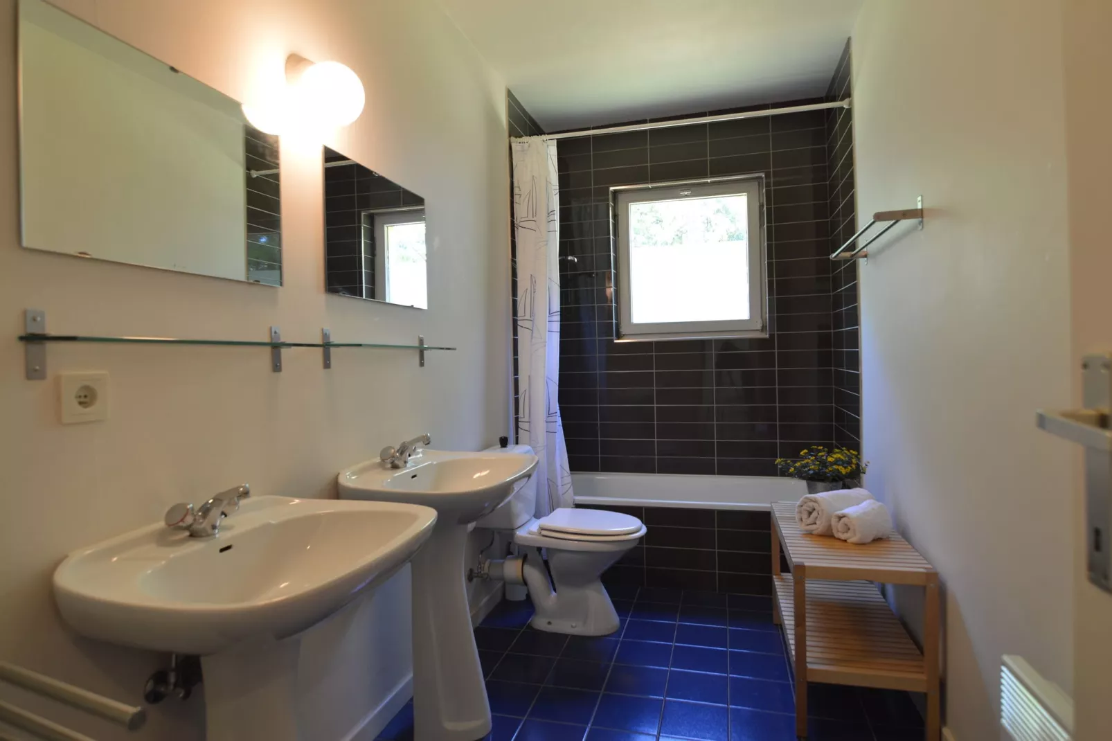 Les Chenets-Bathroom