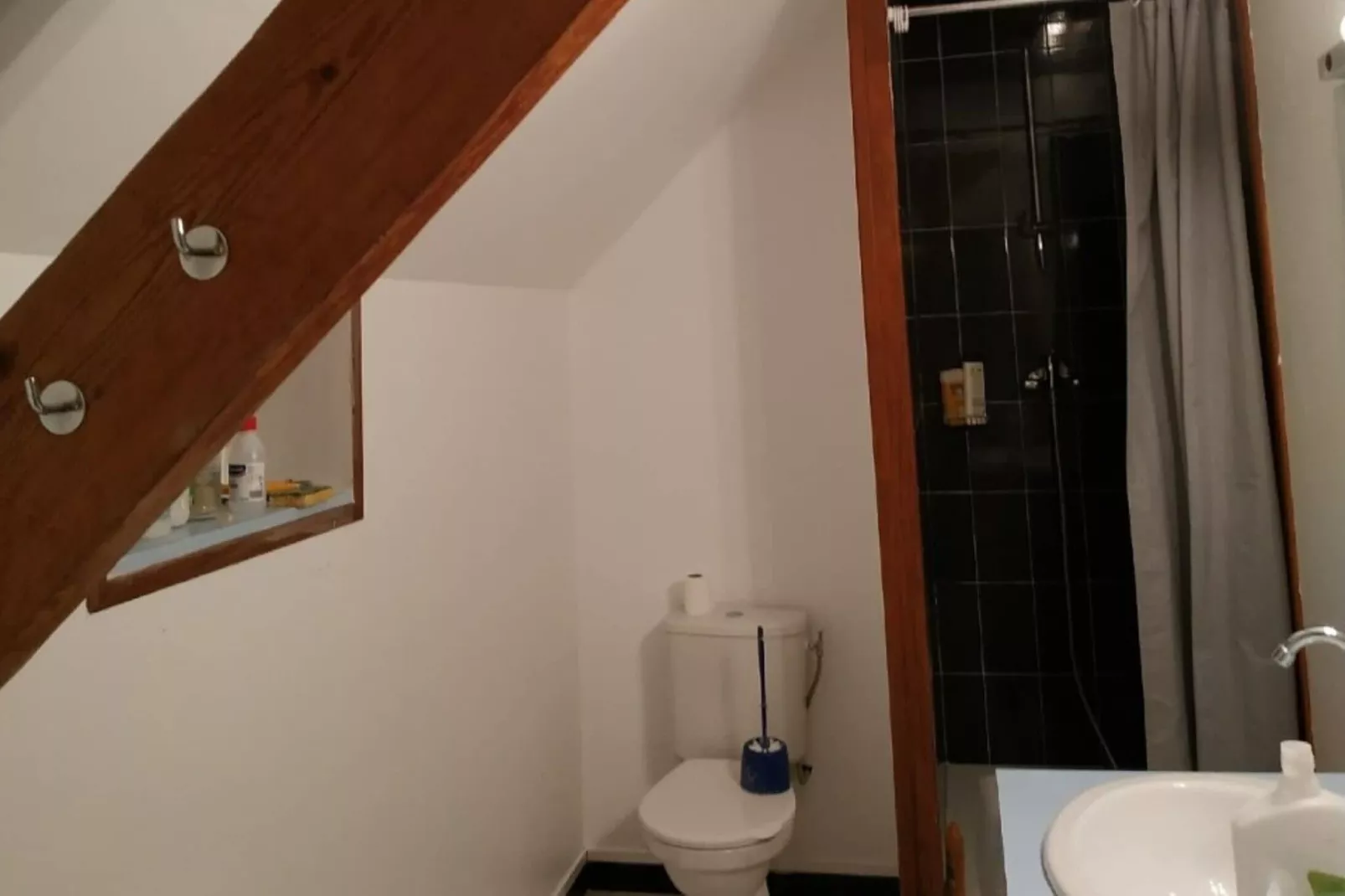 MAISON VIROLE-Salle de bain