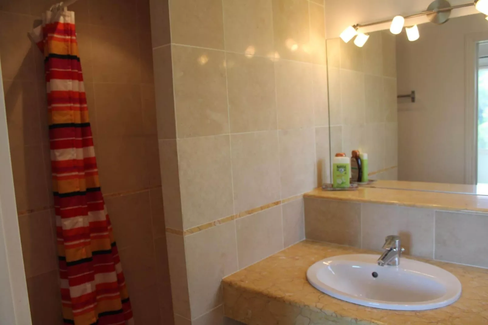 Villa Elvima-Bathroom
