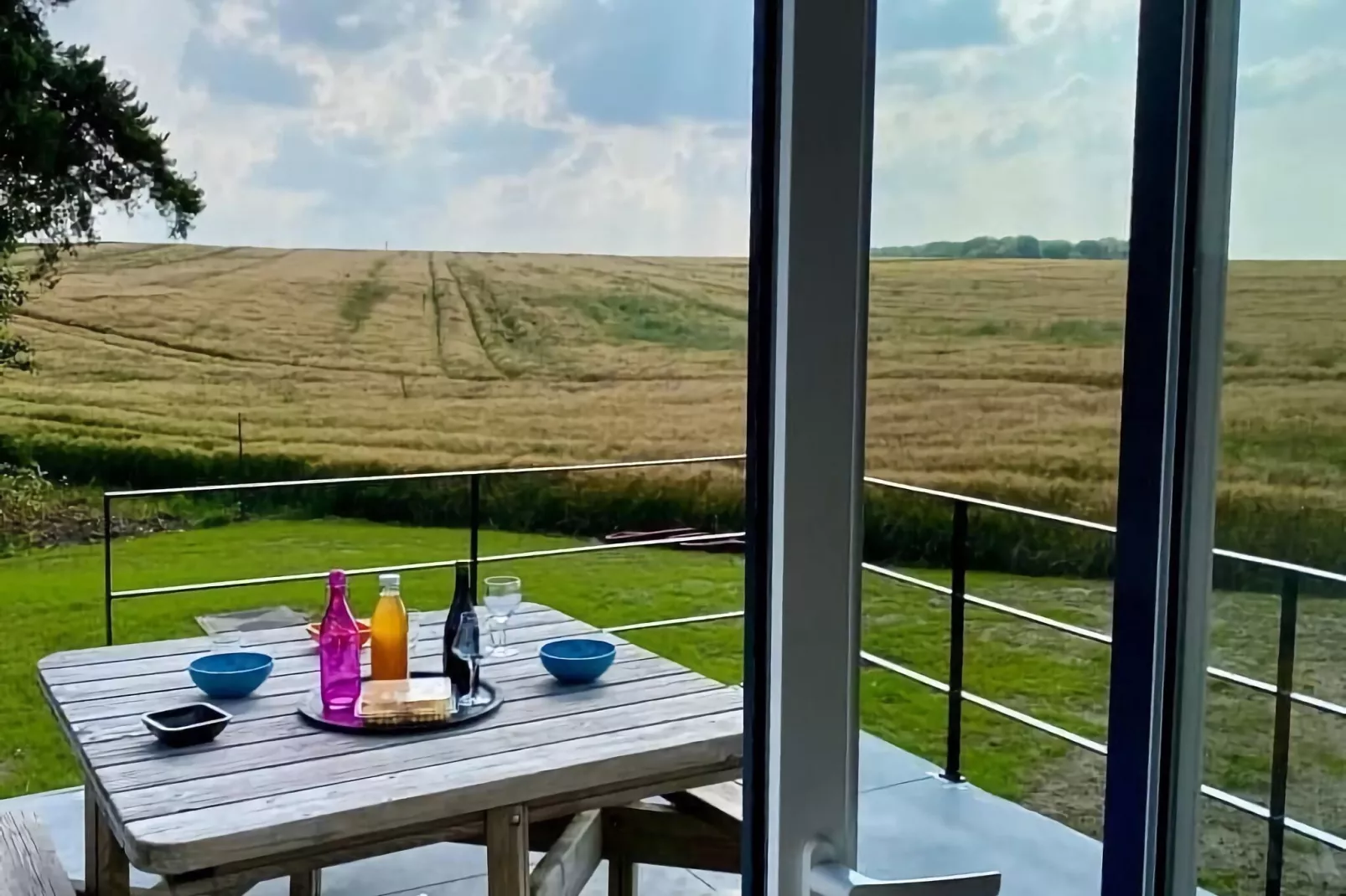 Petit gite des 4 filles-Terrace balcony