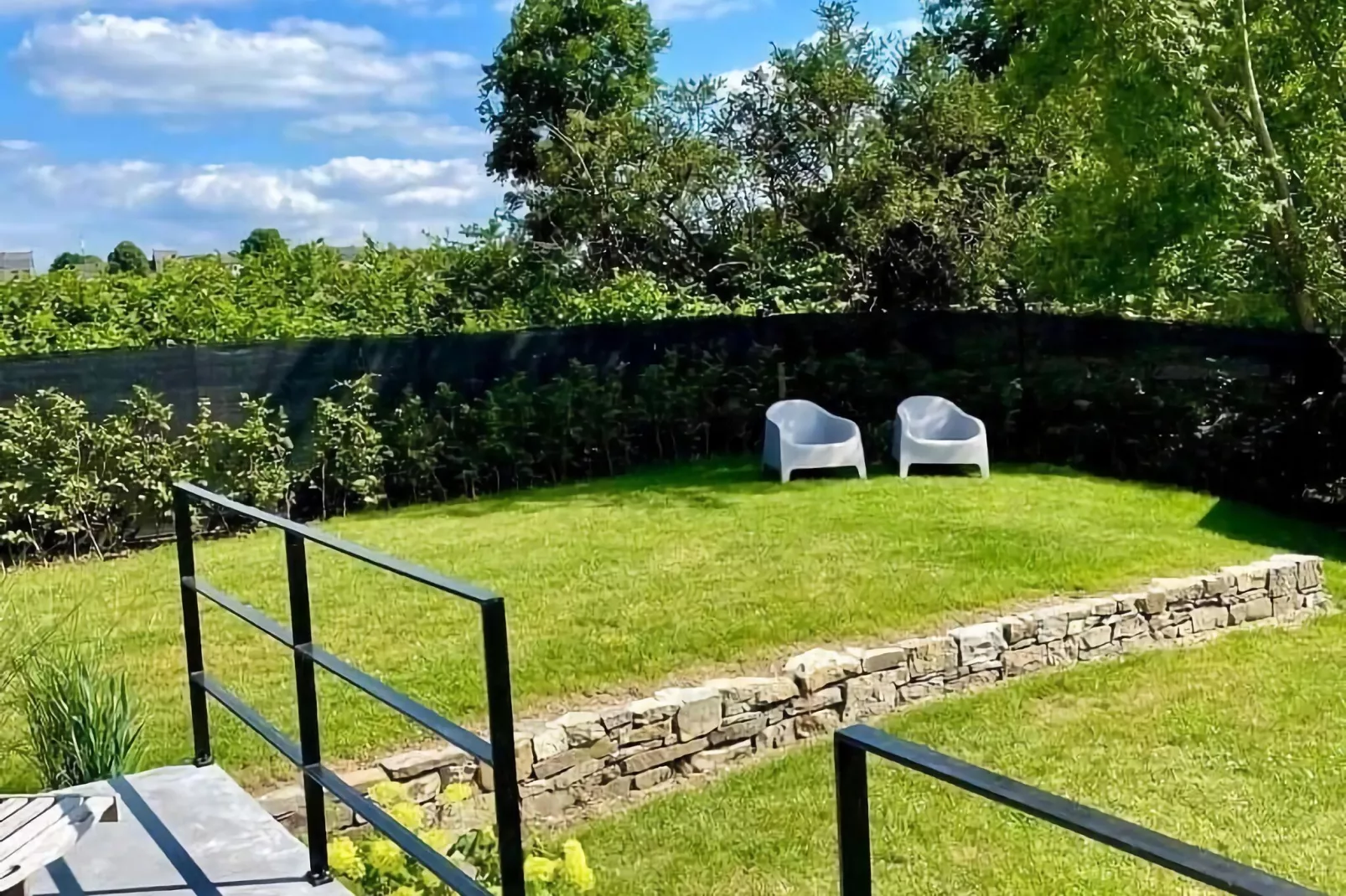 Petit gite des 4 filles-Gardens summer