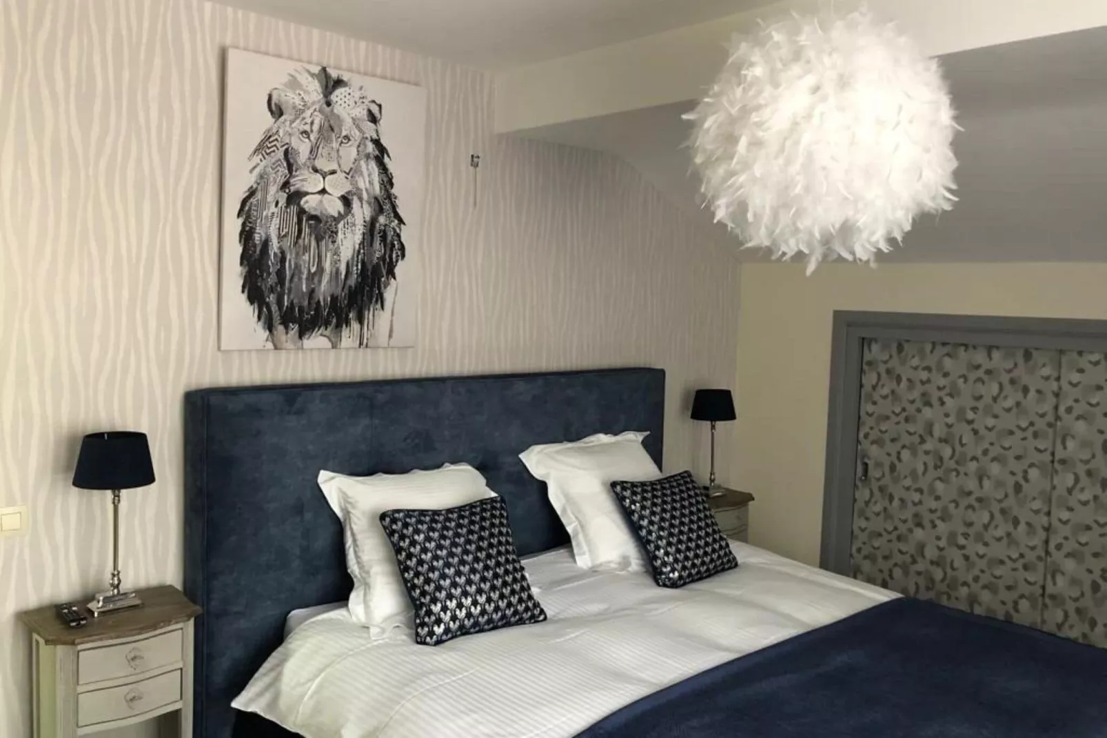 Leora Cocoon-Bedroom