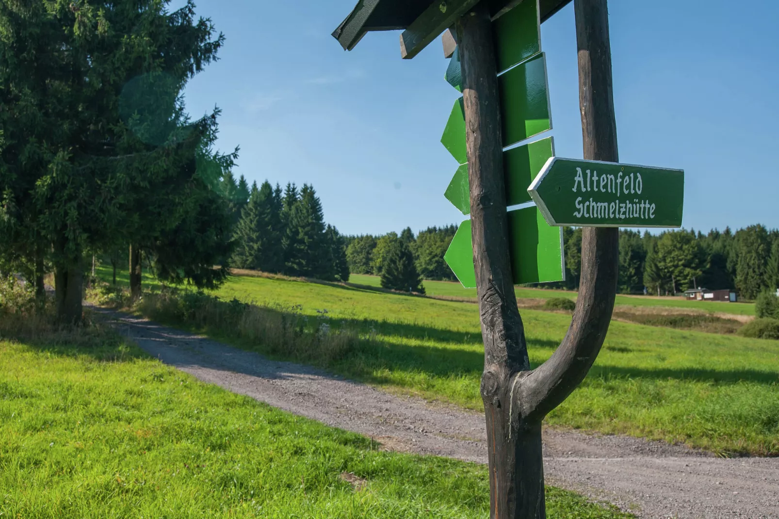 Thüringer Ferienhäuschen-Areas summer 1km