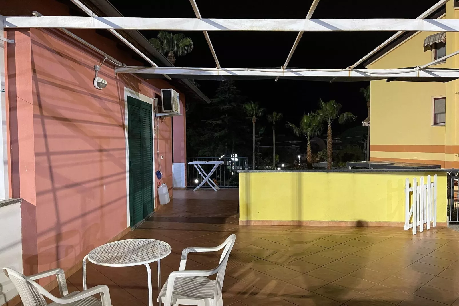 Appartamento 1 al piano 1-Terrace balcony