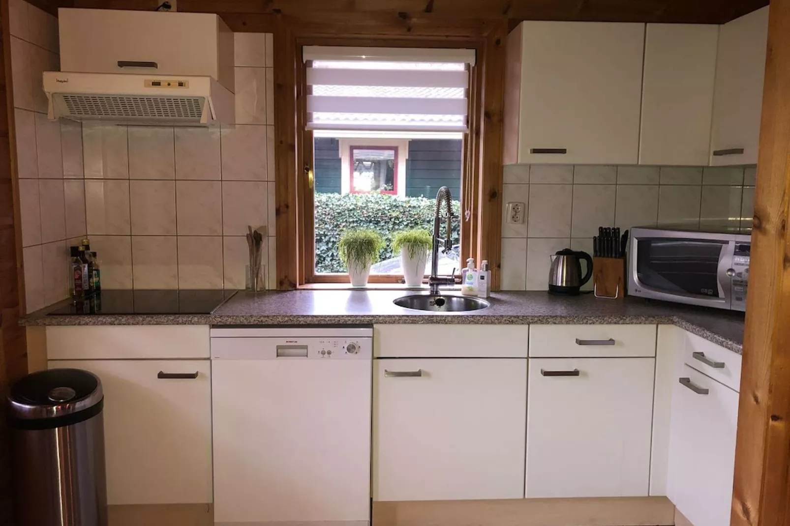 Hulshorsterhout-Kitchen