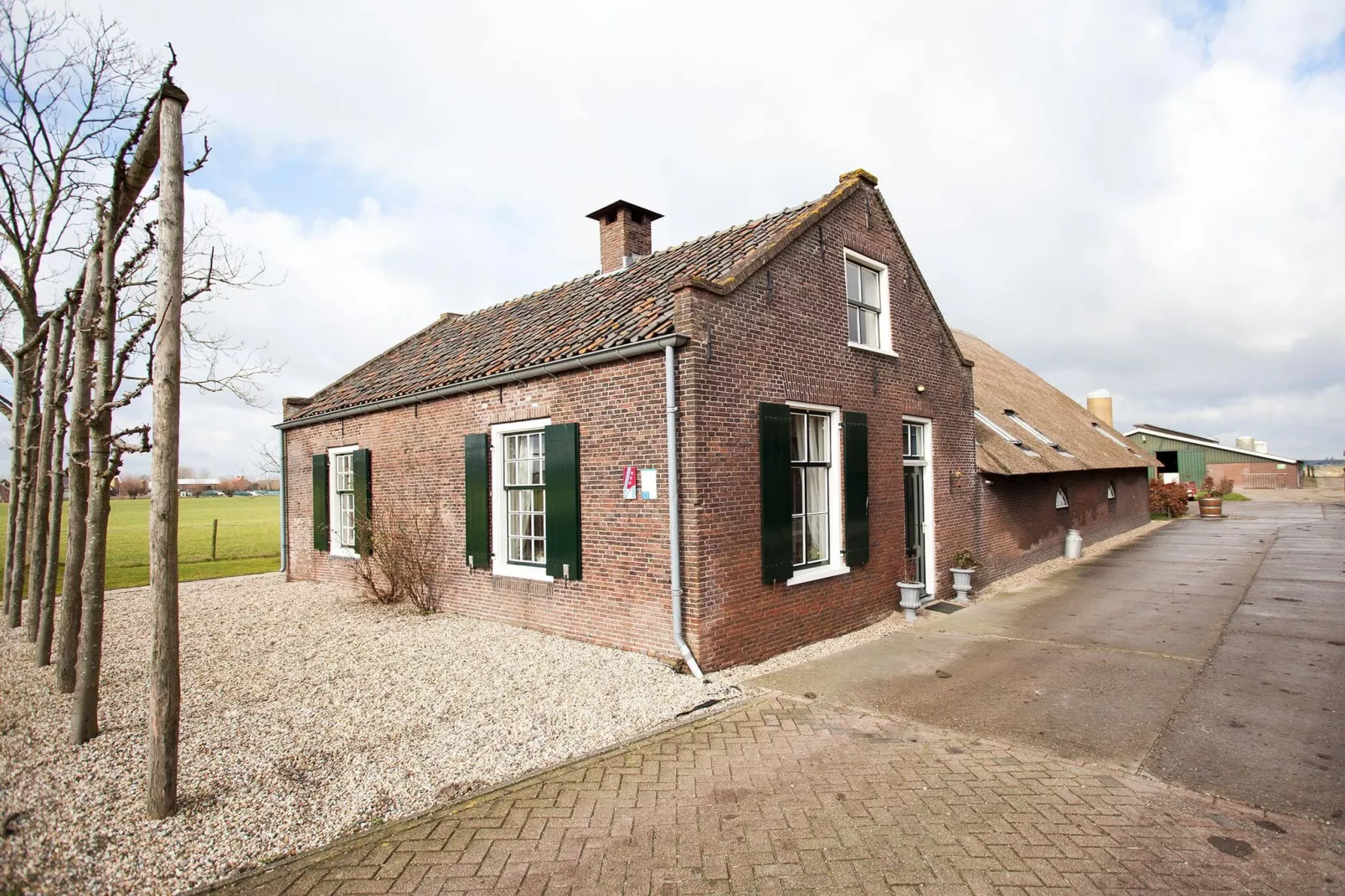 The Old Farmhouse-Exterior winter