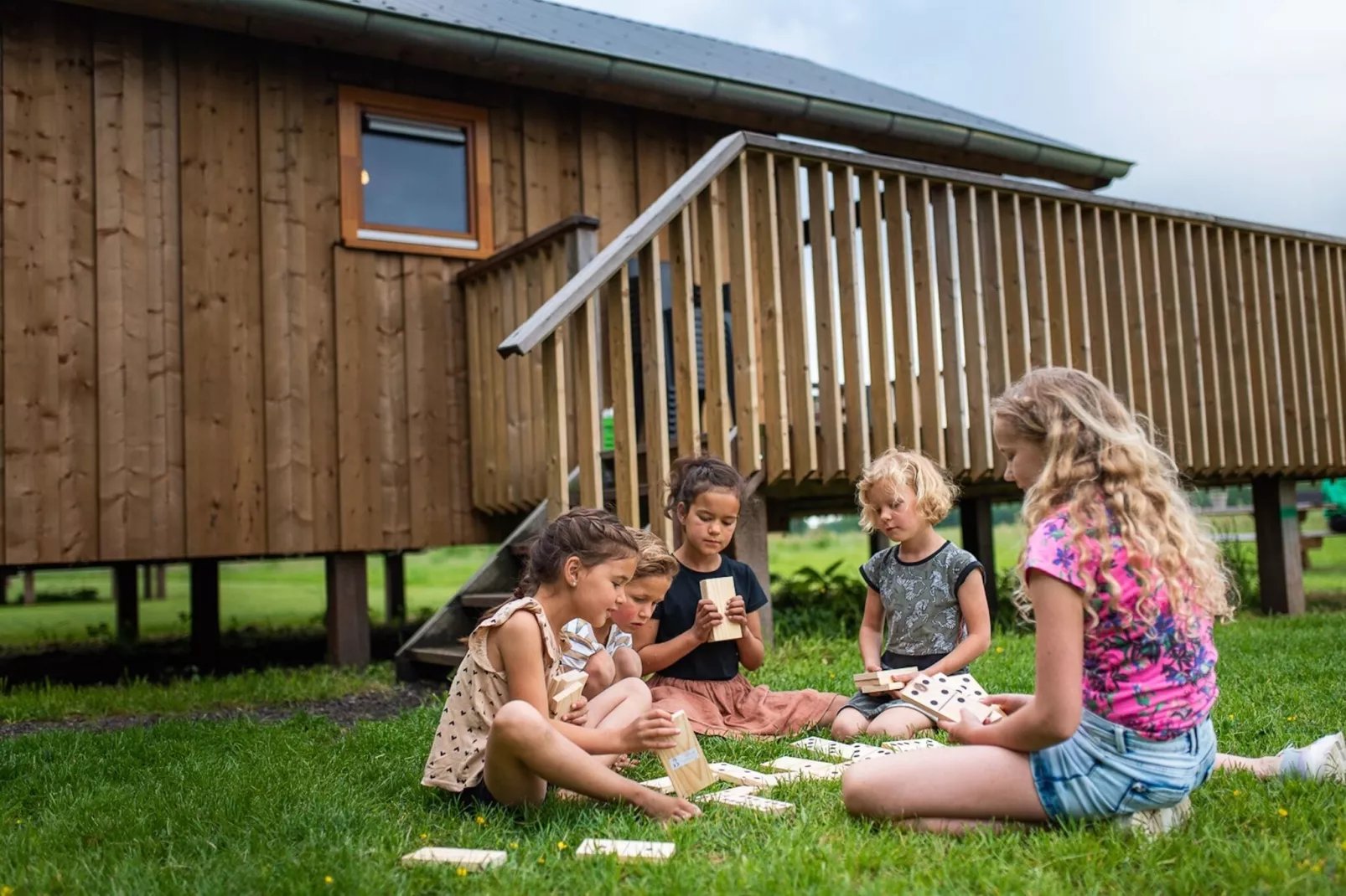 Acker Lodges 2-Jardin d'été