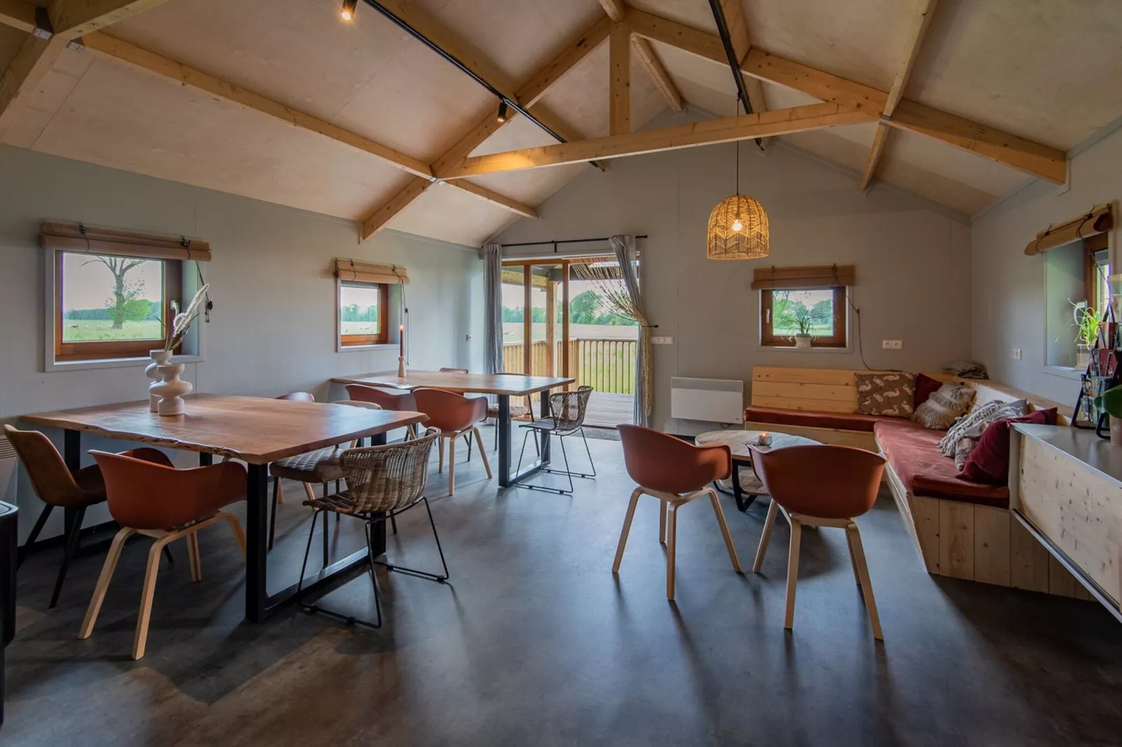 Acker Lodges 3-Salon