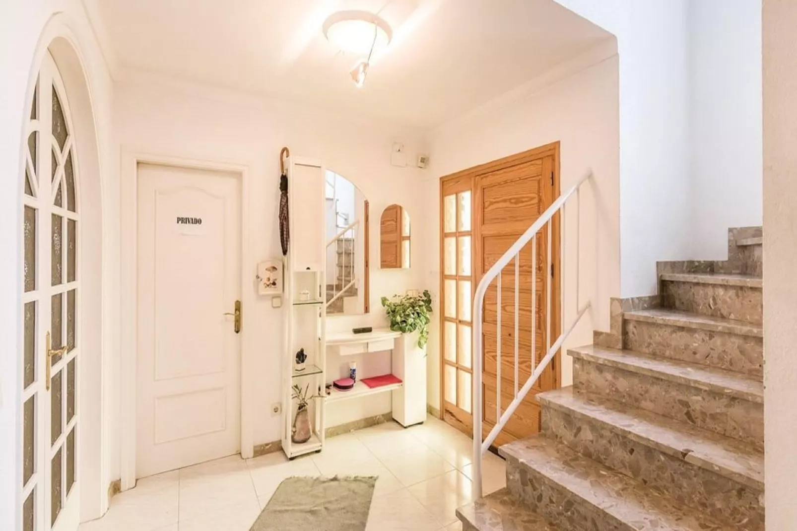 Casa con piscina y jardín L'Escala-Empfangshalle