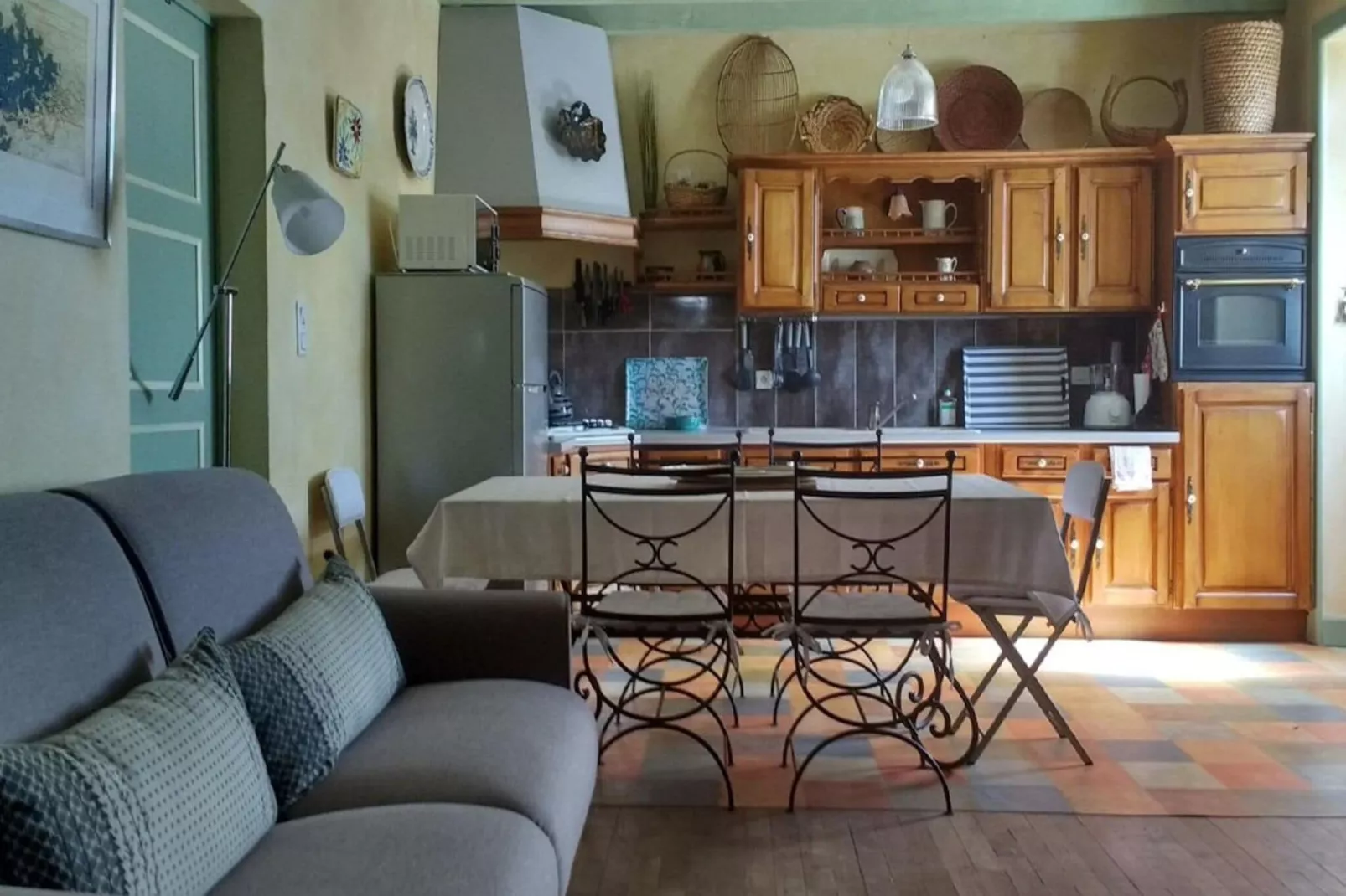 Petite Plaisance-Kitchen