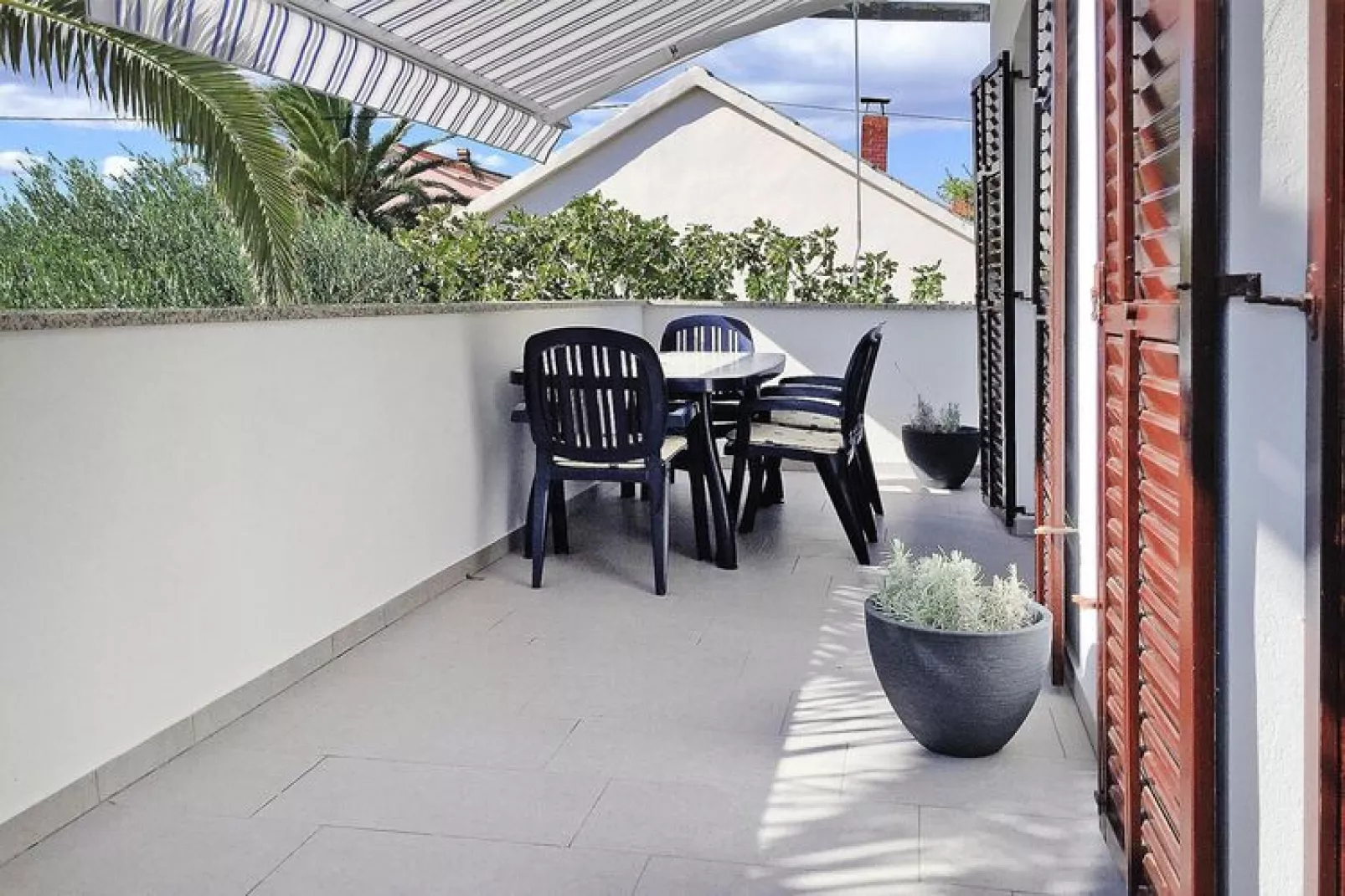 Holiday flat Marino, Vir-A4+1, ca. 65 qm, für 5 Pers.-Terrace