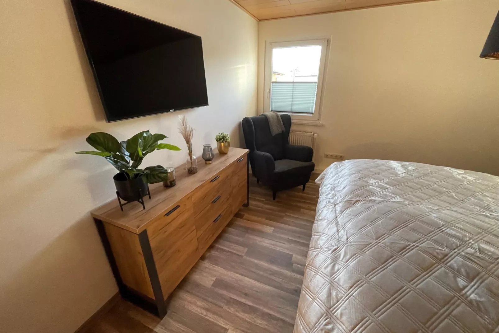 Thale-Bedroom