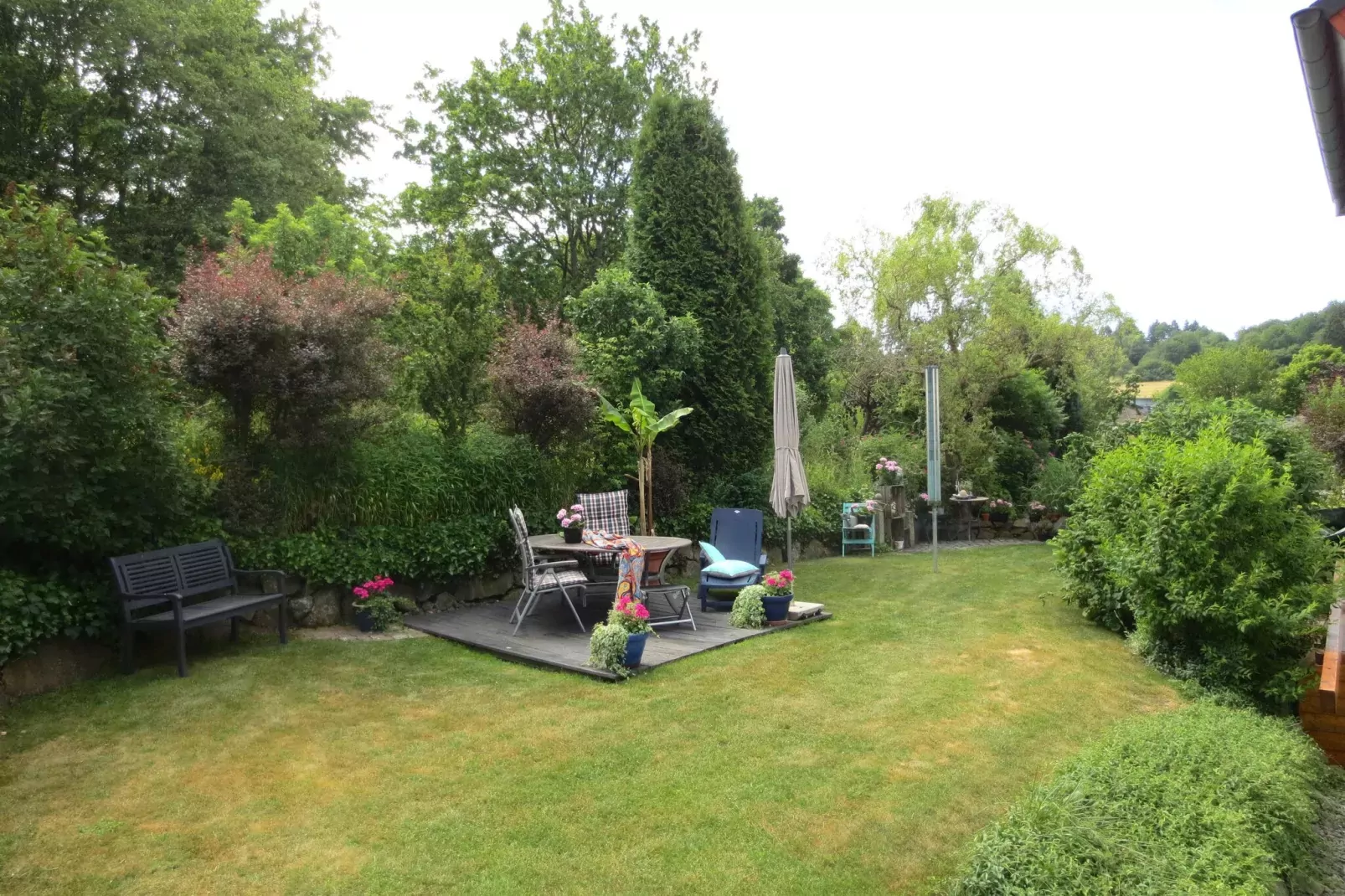 Ferienwohung Mayer in Daun-Gardens summer