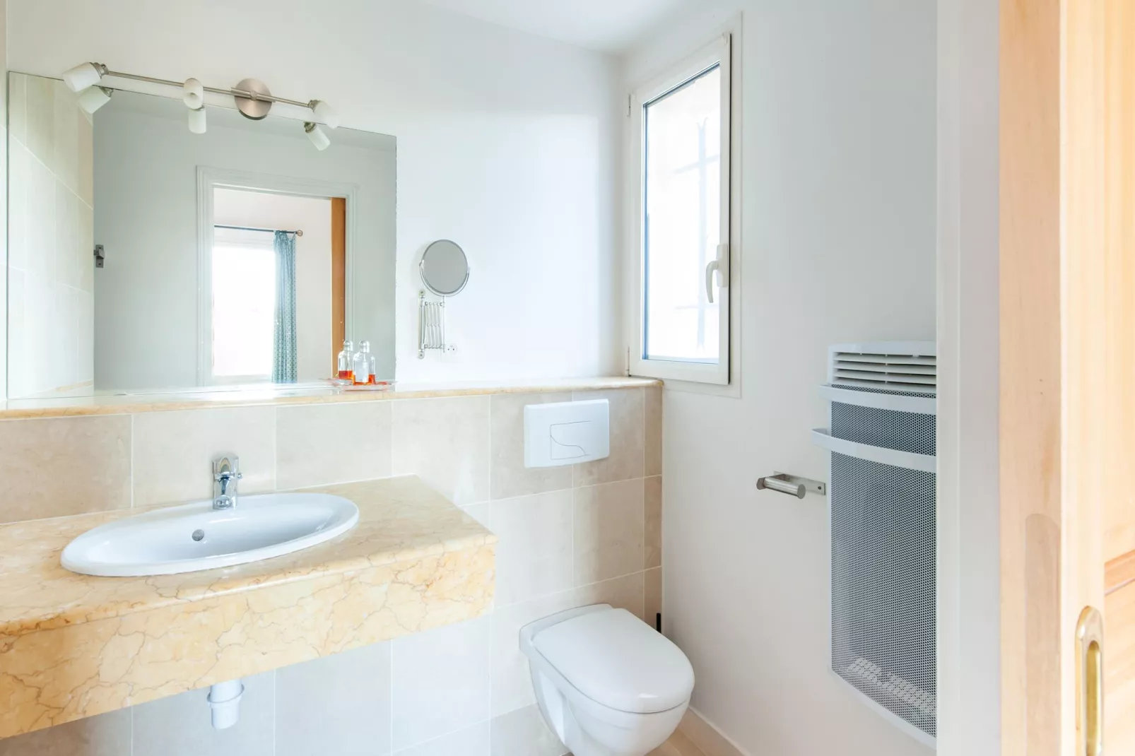 Villa Elvima-Bathroom