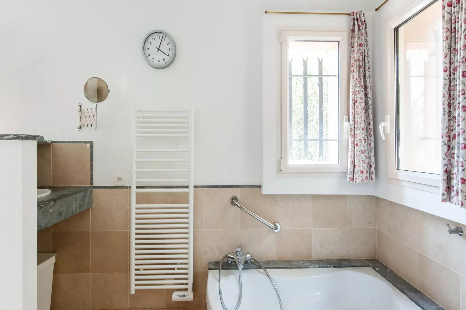 Villa Elvima-Bathroom