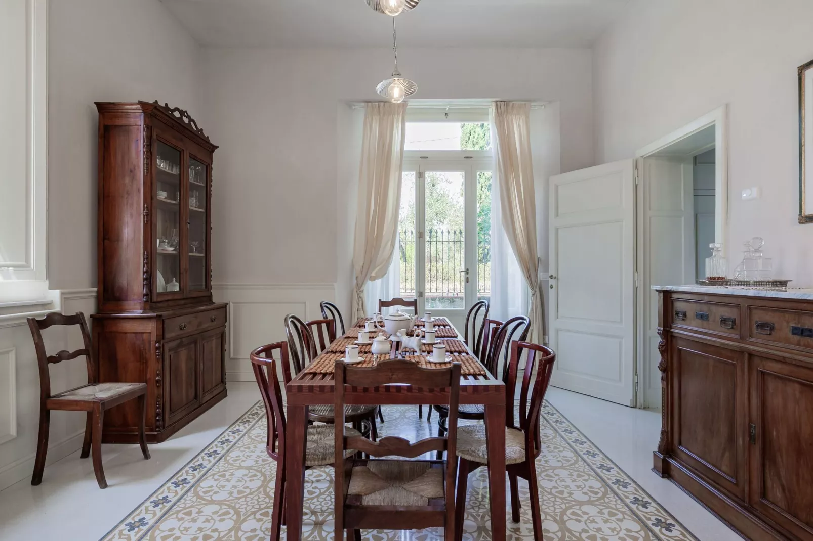 Villa Rose-Esszimmer
