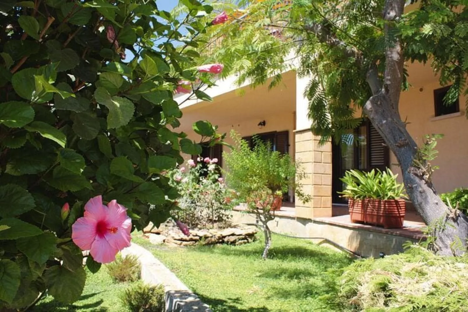 Residence Triscina Mare Castelvetrano Bilo 2-Gardens summer