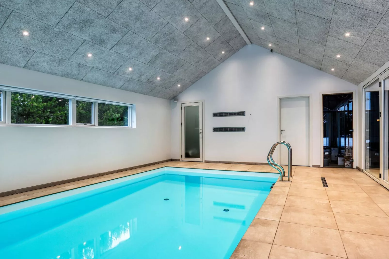 10 person holiday home in Jerup-By Traum-Swimming pool