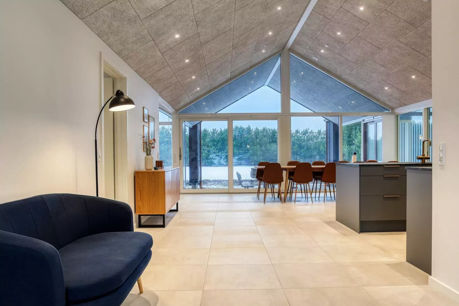 10 person holiday home in Jerup-By Traum-Indoor