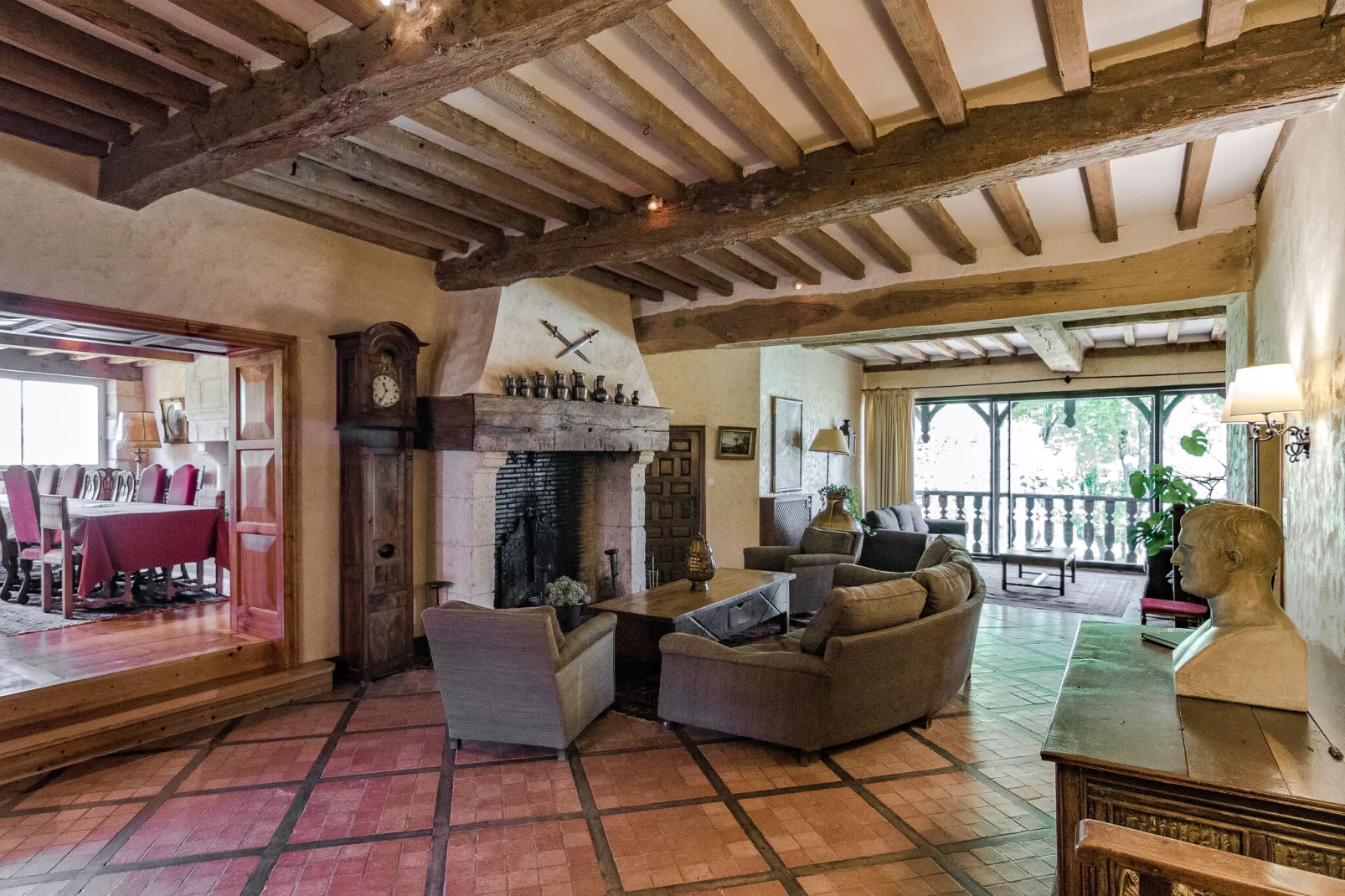 Manoir de la Baronie 16P-Living room