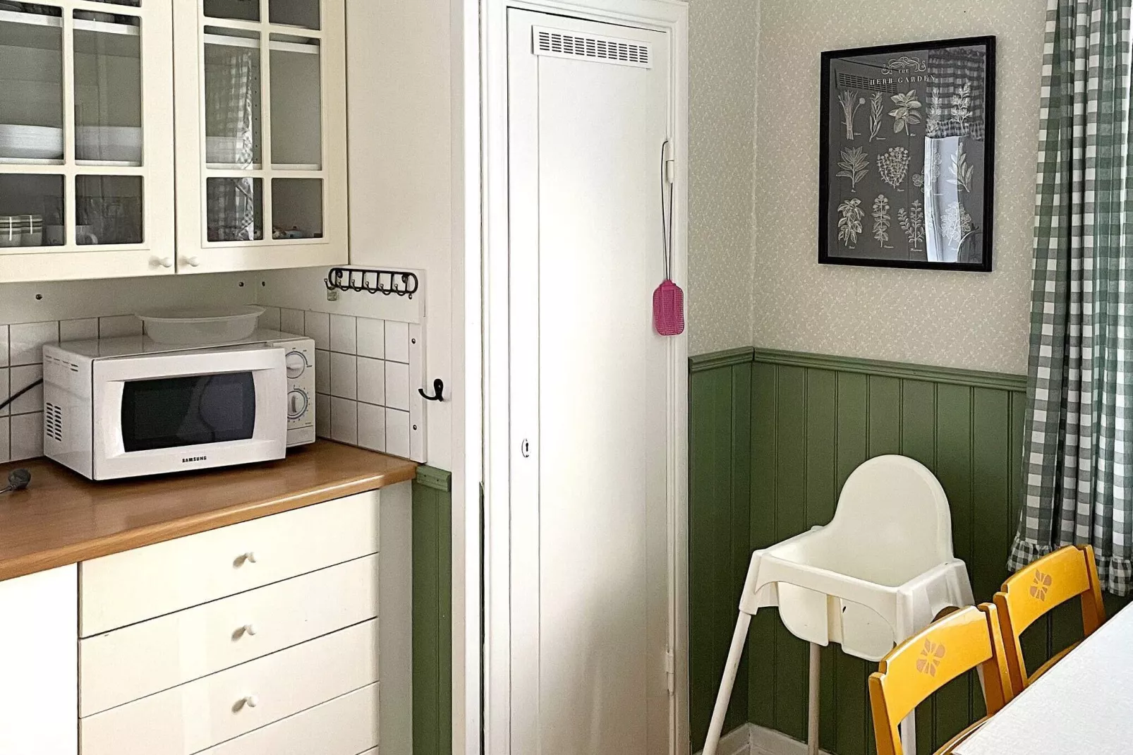 5 person holiday home in STAVSJÖ-By Traum-Indoor