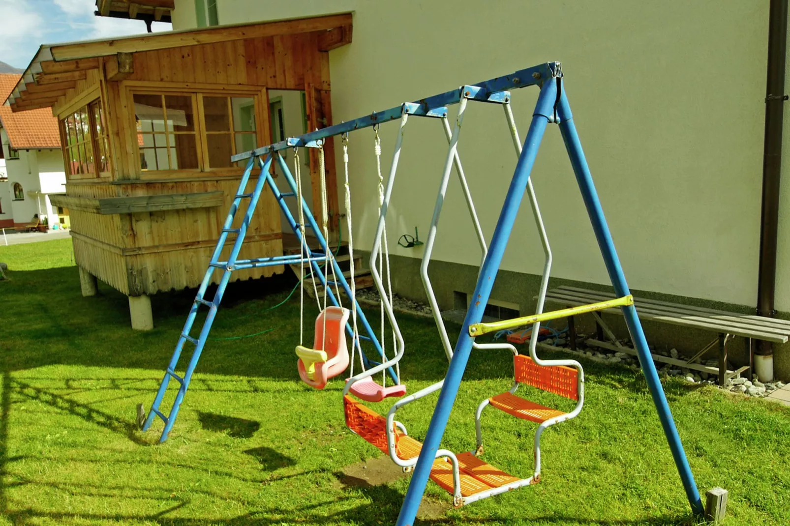 Karin Oben 10PAX-Gardens summer