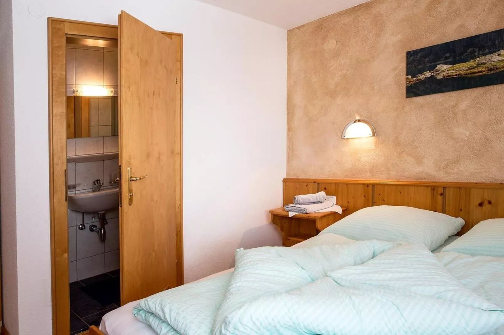 Karin Unten 8PAX-Bedroom
