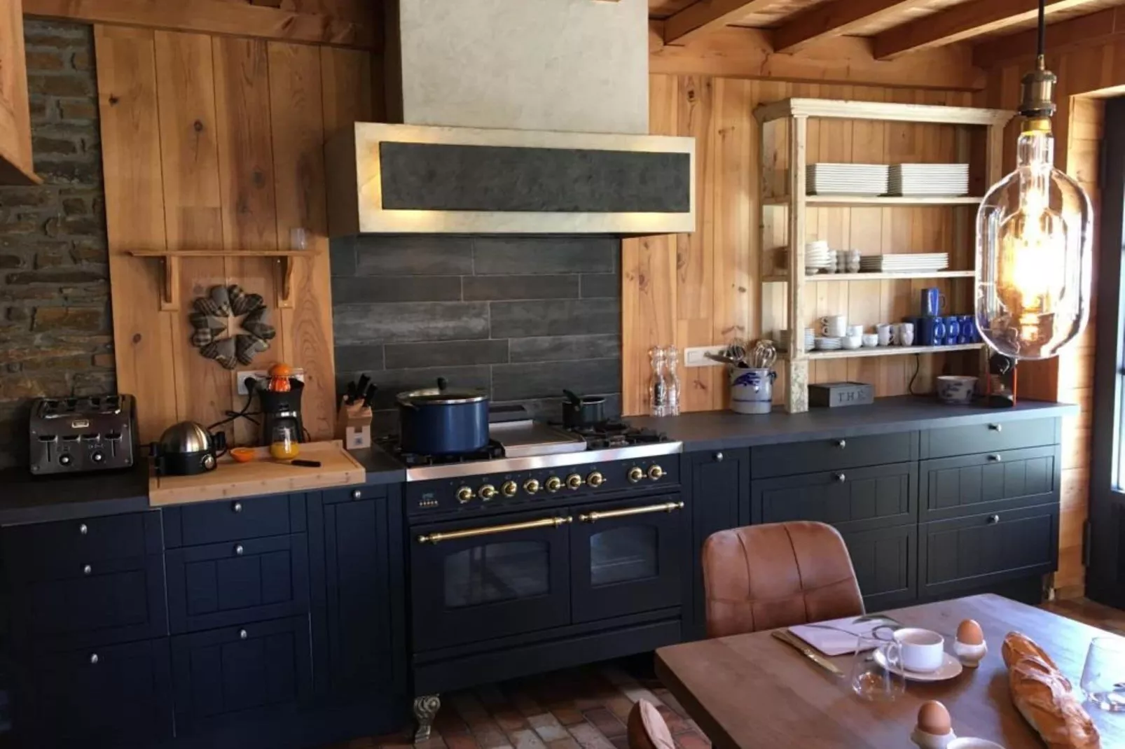 Leora Cocoon-Kitchen