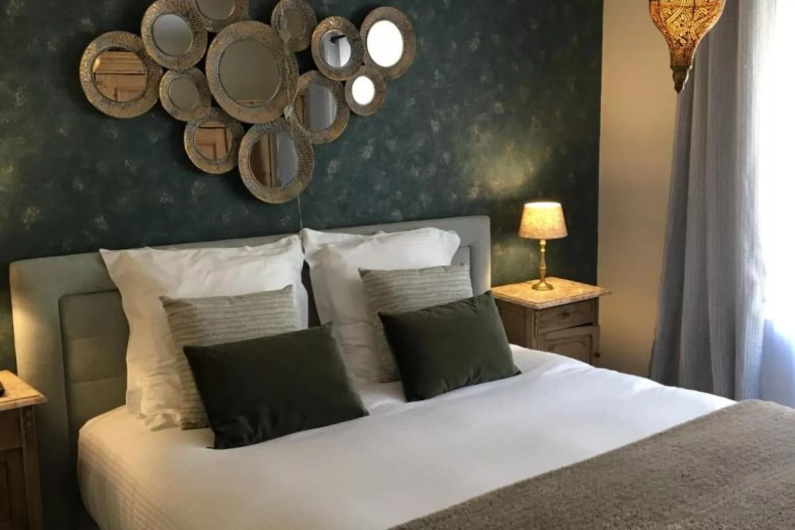 Leora Cocoon-Bedroom