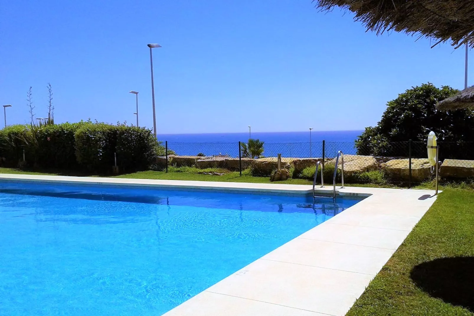 Camarate golf-Piscine