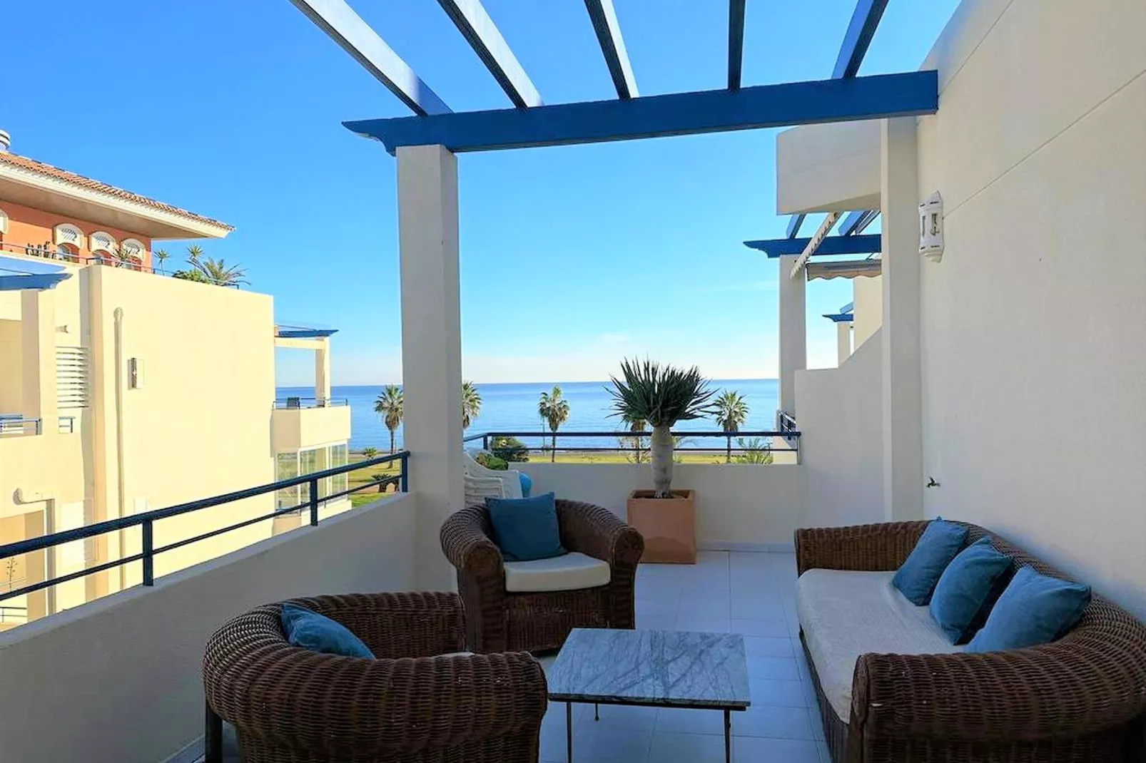 Palacio de la marina-Terrace balcony