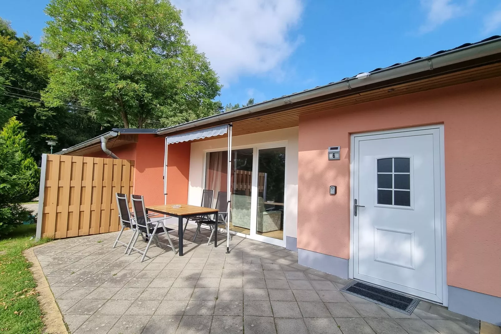 Reihenbungalow Nr 6 / Belegung 4 Personen-Terrace balcony