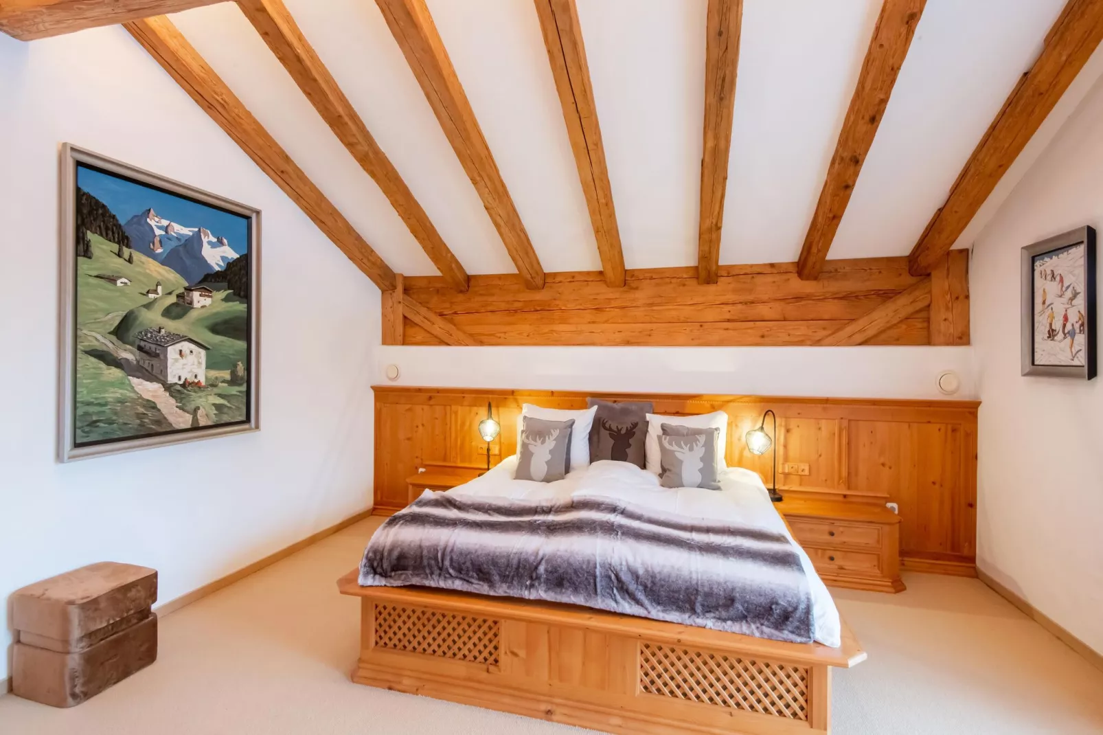 Luxury-Chalet in St Johann in Tirol-Bedroom