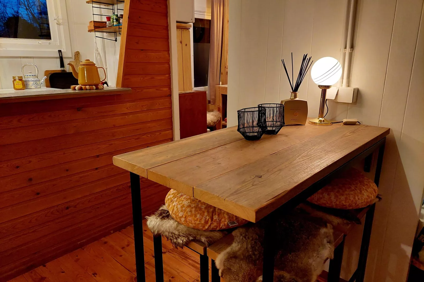 Casita La Luna-Dining room