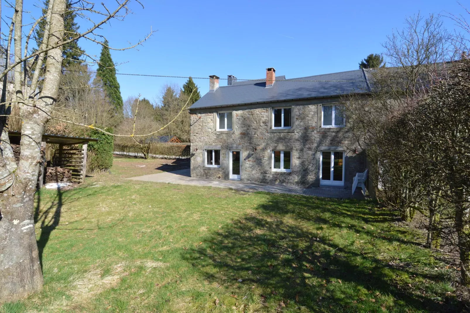 Les Houppias-Exterior summer