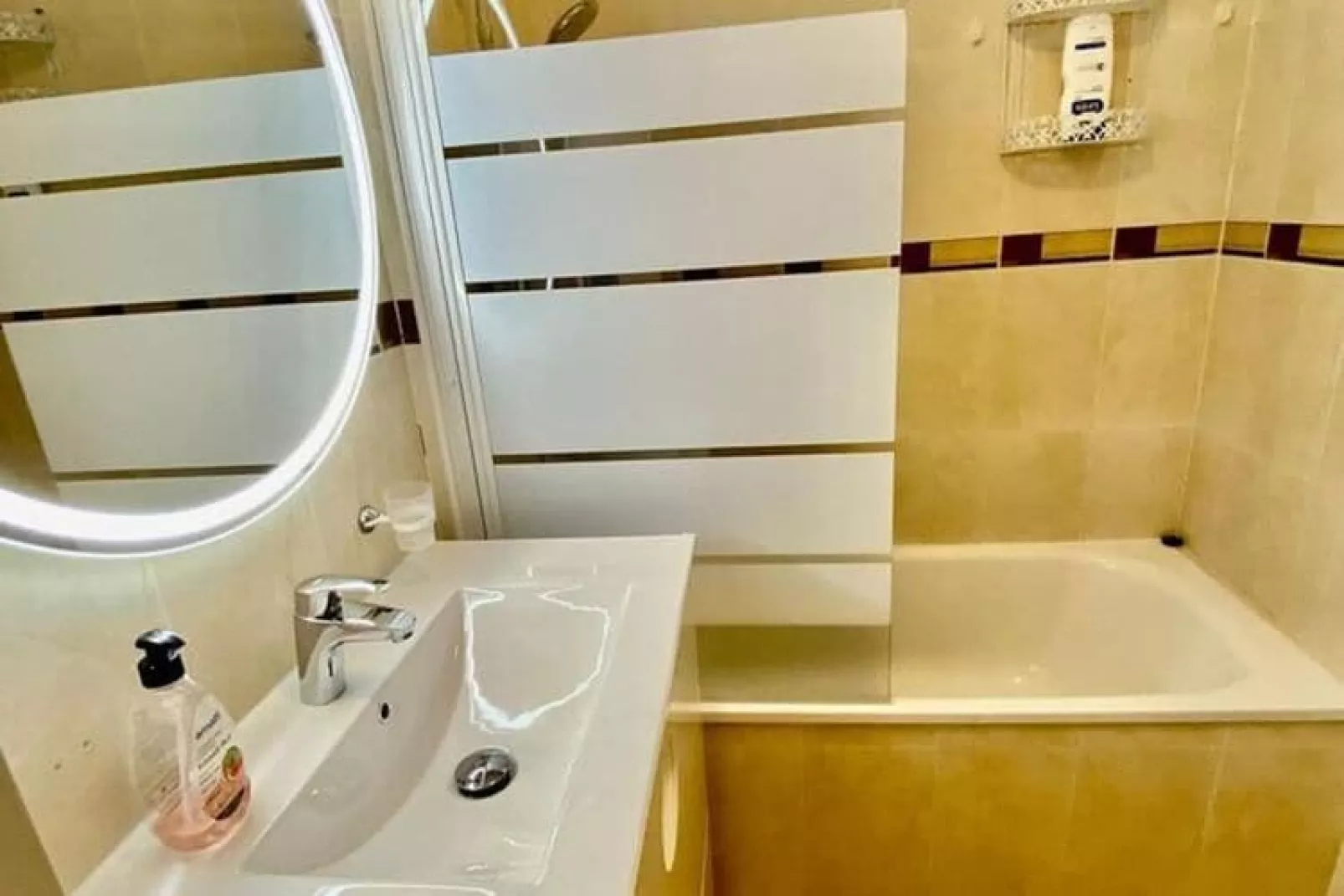 Bungalow-Bathroom