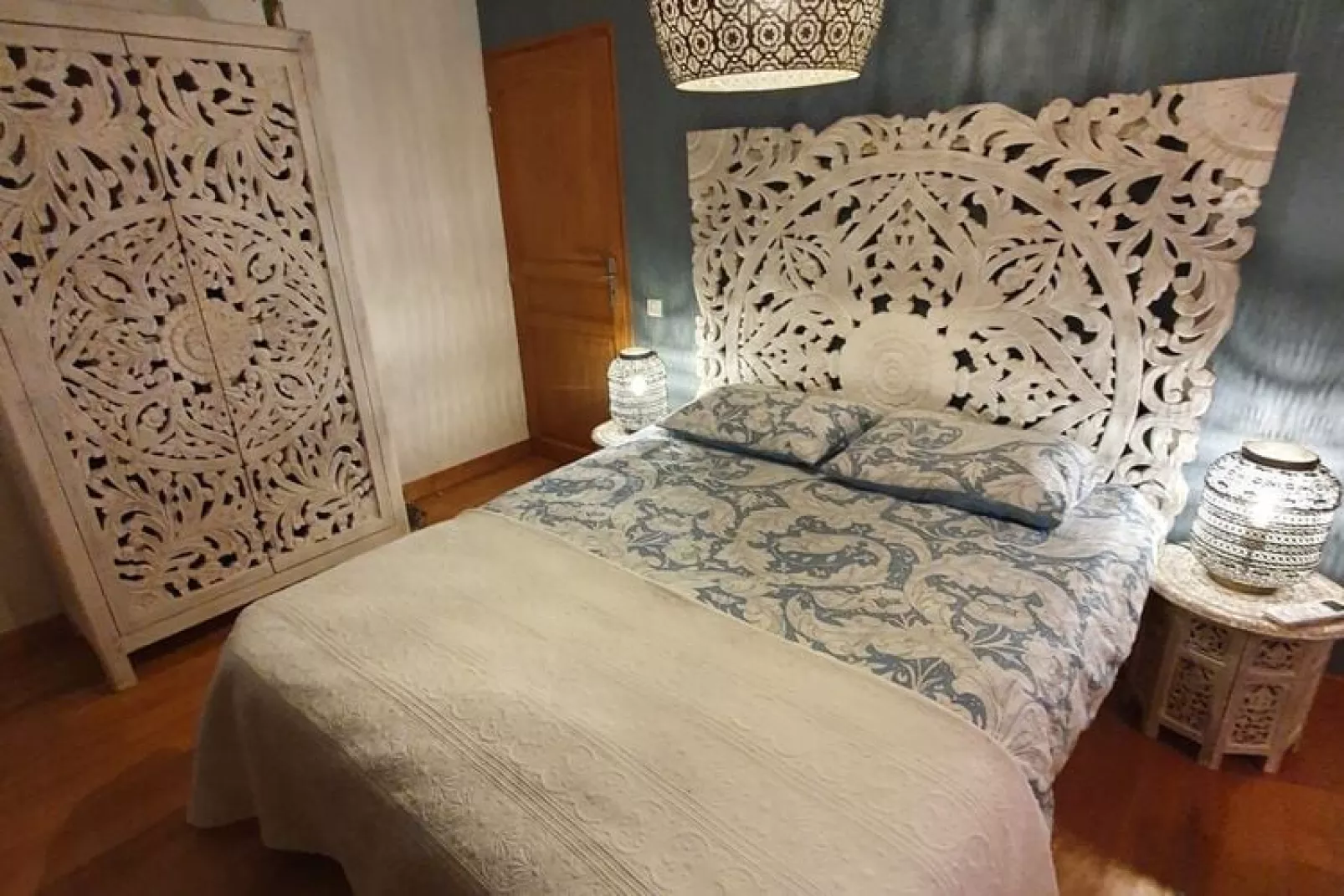 Le Place-Bedroom