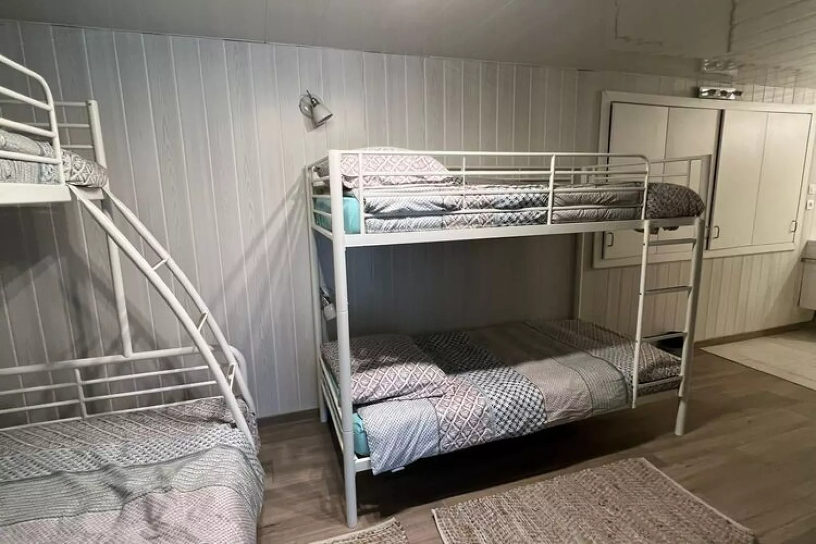 Le Place-Bedroom