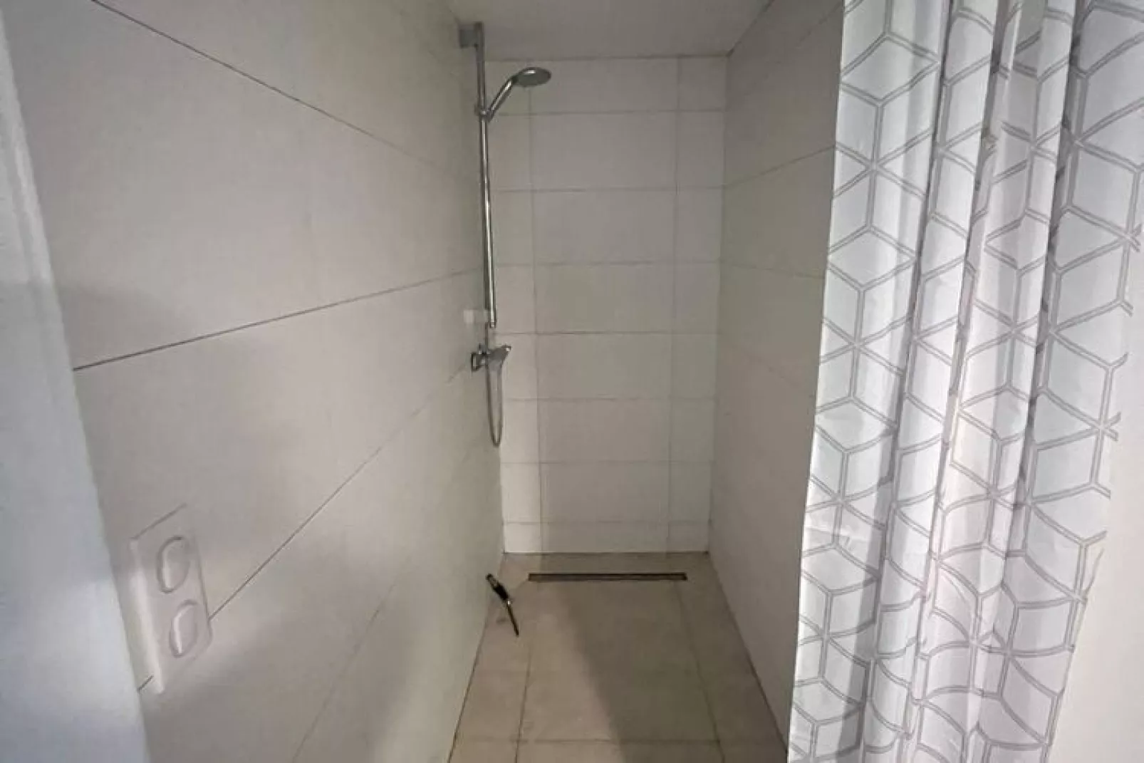 Le Place-Bathroom