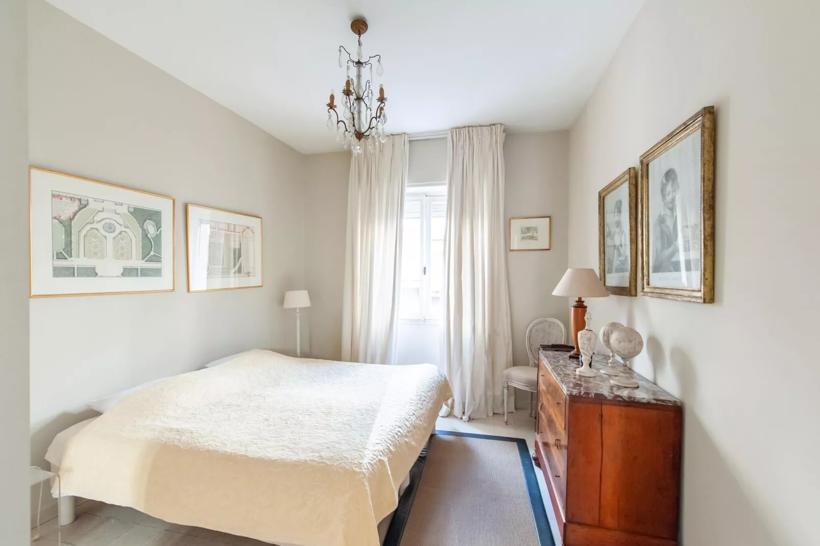 Charme à Menton-Bedroom