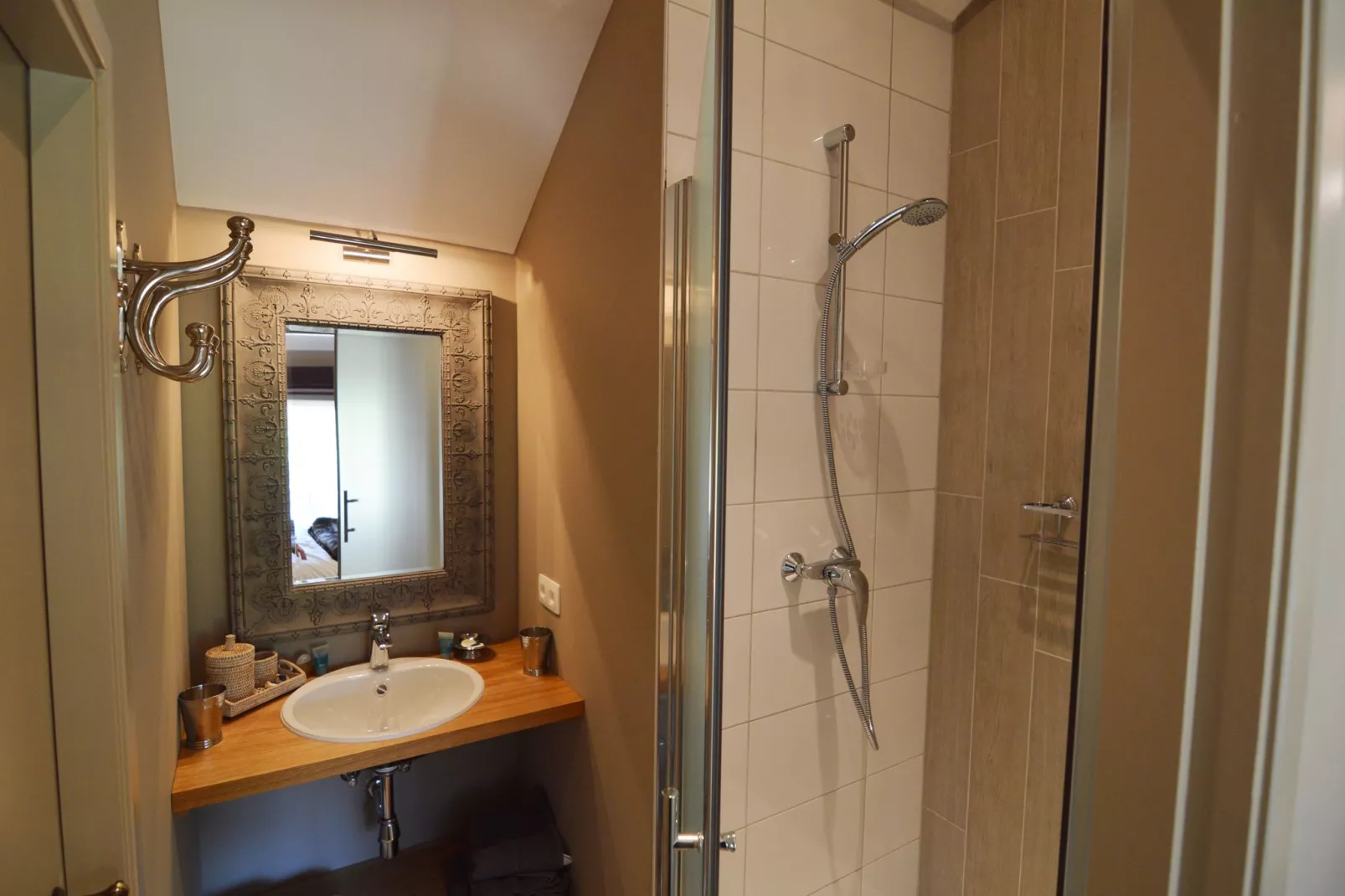 Les Houppias-Bathroom