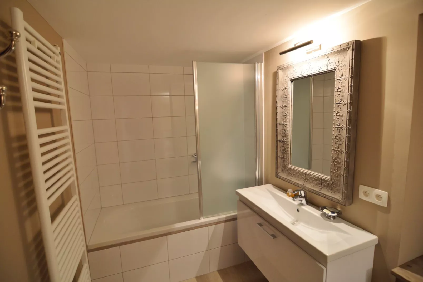 Les Houppias-Bathroom