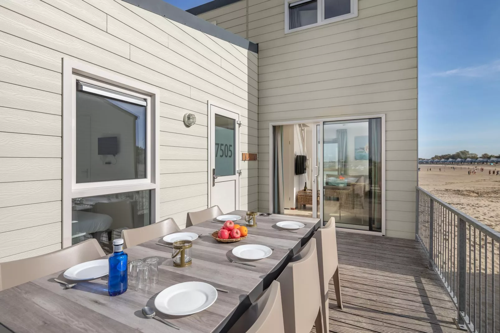 Roompot Beach Resort 4-Areas summer 1km