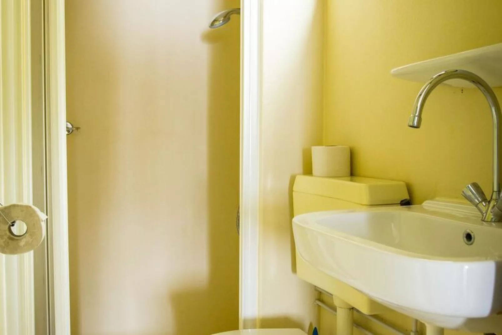 Recreatiepark Duinhoeve 3-Bathroom