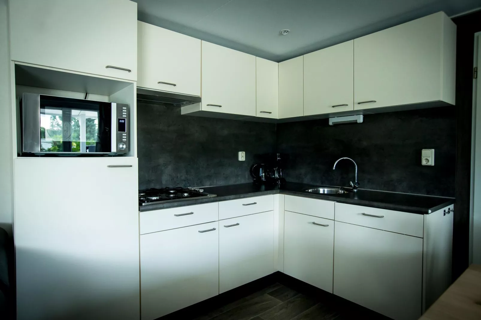 Recreatiepark Duinhoeve 14-Kitchen