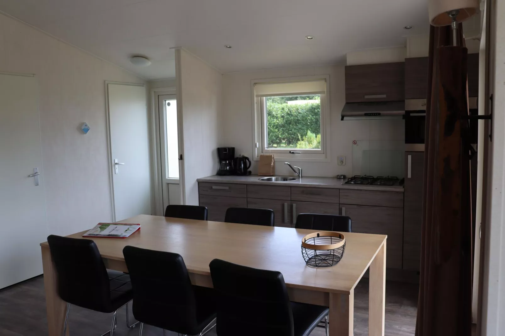 Recreatiepark Duinhoeve 15-Kitchen