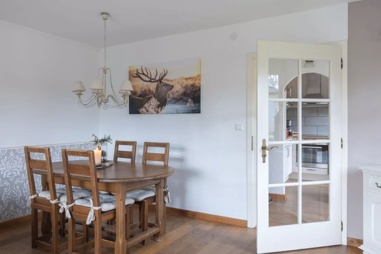 Cottage 89-Dining room