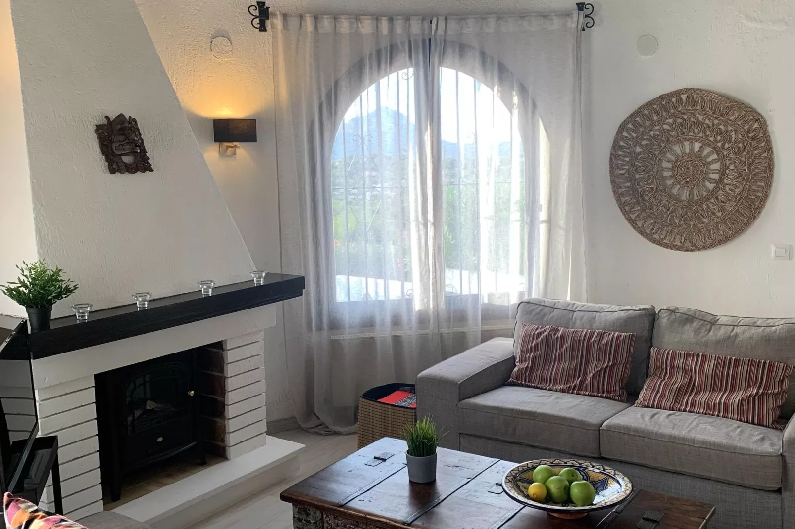 Las Brisas-Salon